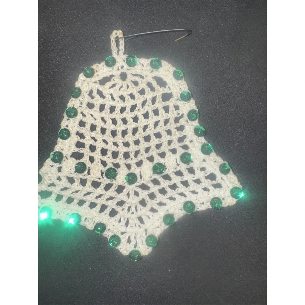 Lot of 11 vintage Hand Crocheted Christmas Ornaments‎
